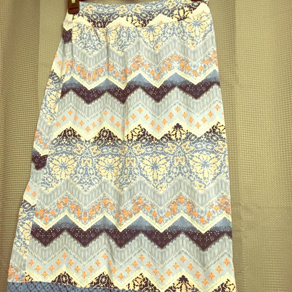 ⭐️Girls Med Skirt ⭐️